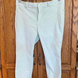 Brody Jeans Easy High Rise Crops.